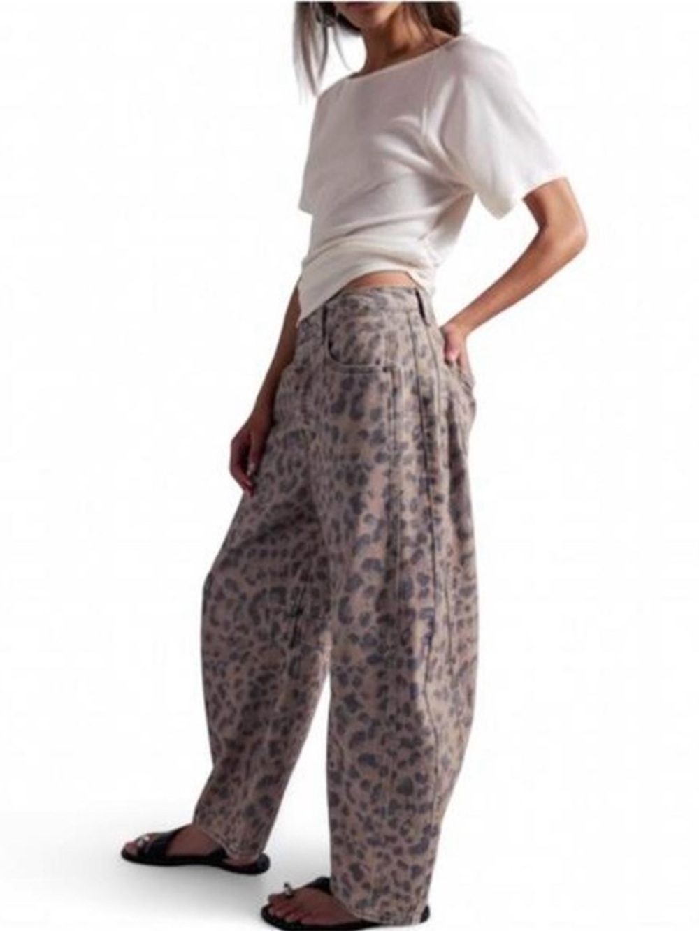 Free People Good Luck Barrel Jeans Leopard Print Animal Print Size 27 NWT - Picture 3 of 8